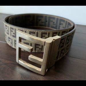 FENDI SIGNATURE BROWN PRINT BELT. MADE IN ITALY.
